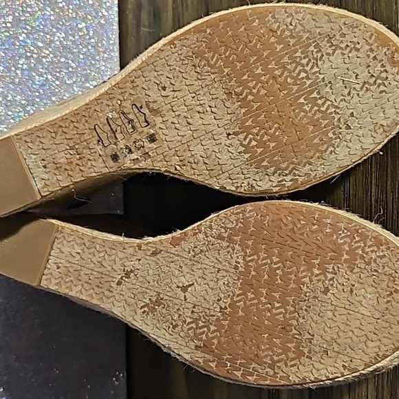 Michael Kors Damita wedge sandles - Picture 4 of 4